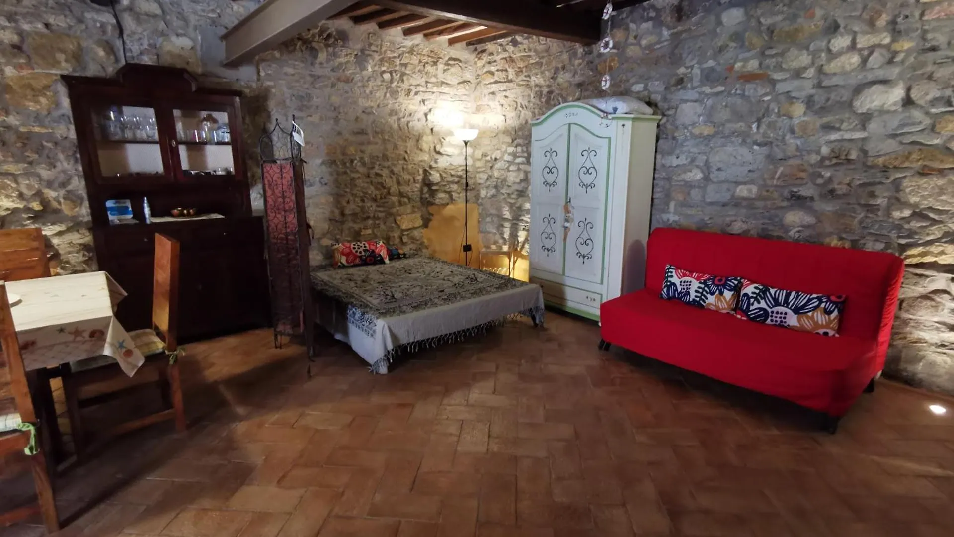Appartamento In Pieno Centro Capoliveri